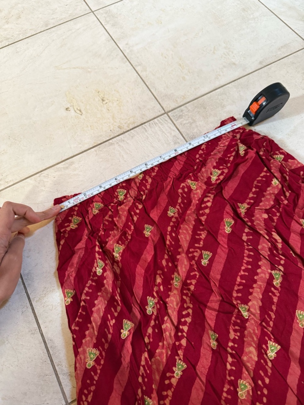 🔥 Red & Orange Maxi Skirt – Perfect for Summer! 🔥 - Picture 2 of 3